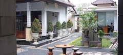 New Asta Graha Home Stay - Jimbaran Bali - Garden